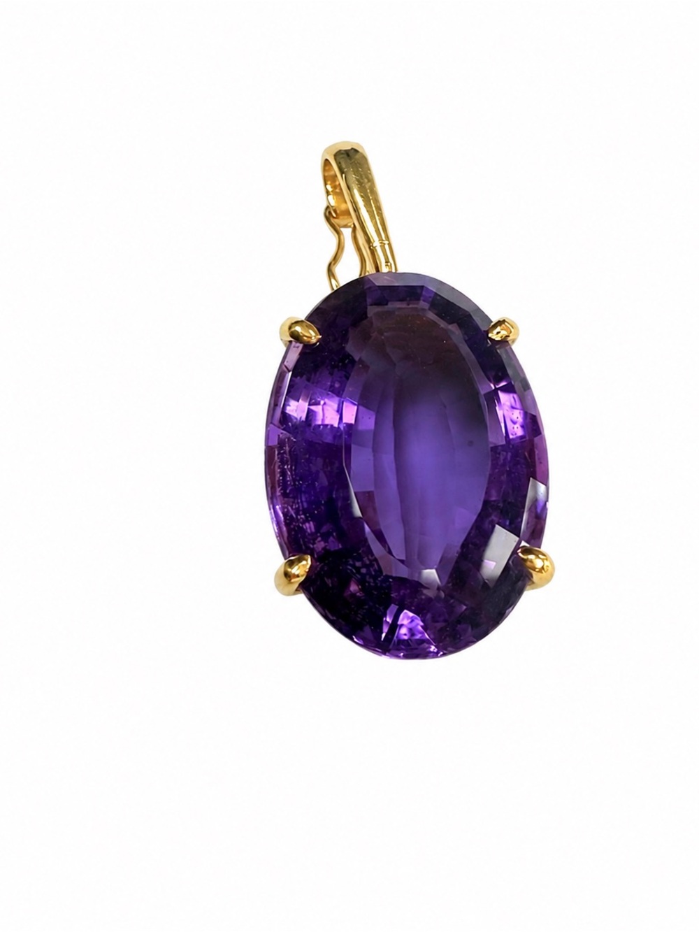 Elegant Amethyst and Gold Pendant